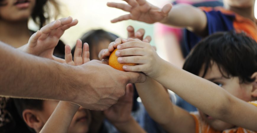 charity-giving-e1451420862790-1-870x450 charity-giving-e1451420862790-1-870x450